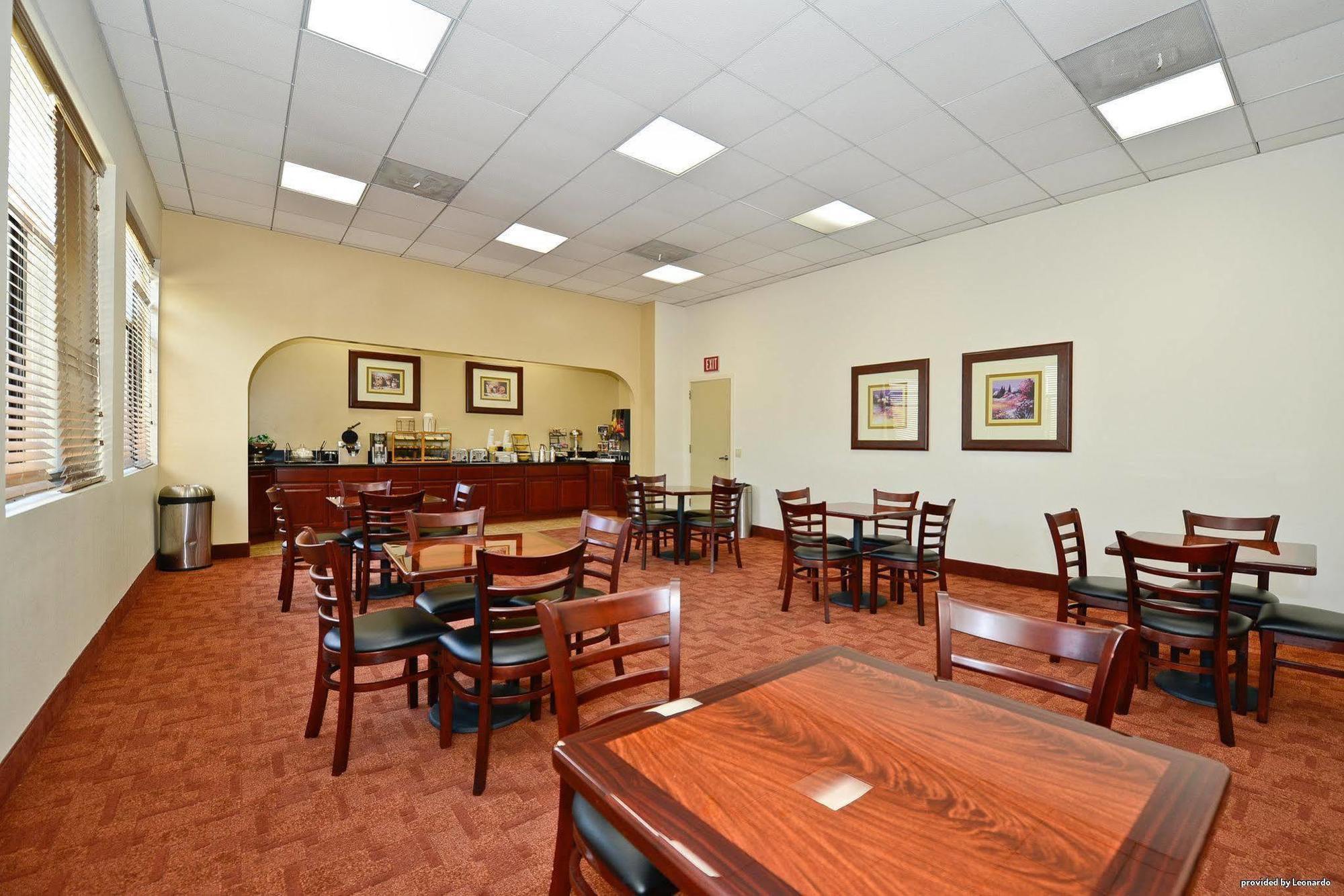 Best Western Of Long Beach Kültér fotó